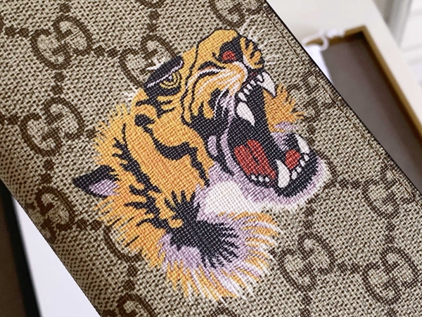 グッチ財布コピー側面デザイン